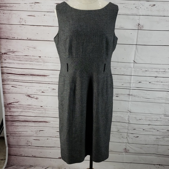 Banana Republic Dresses & Skirts - Banana Republic grey suit pocket dress sz 14